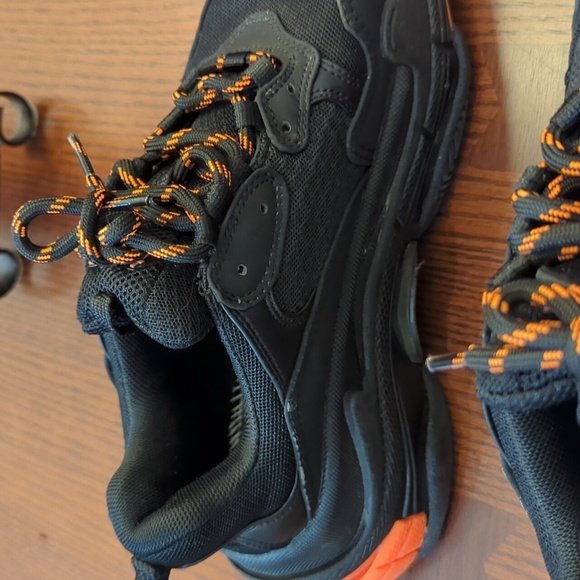 Balenciaga Triple S size 7 - Picture 8 of 11